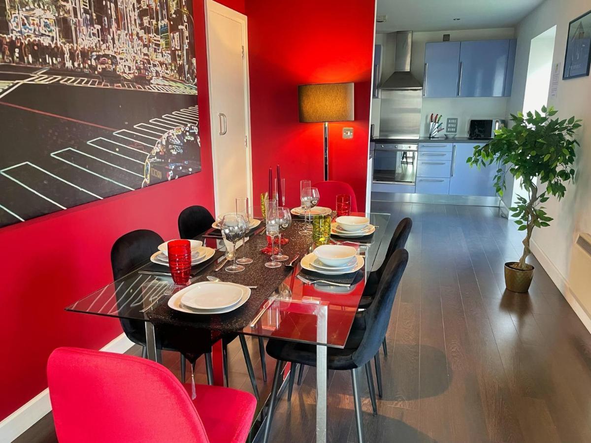 Historic Clock Tower Apartment With Rooftop Terrace And Free Secure Parking Sheffield Exterior foto